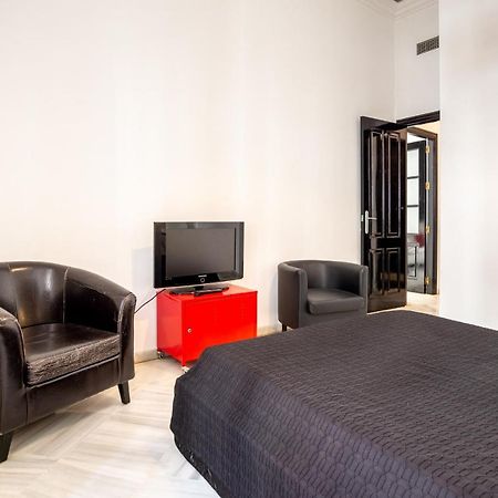 Urbe10 Cister 1 Bedroom Apartment Малага Экстерьер фото