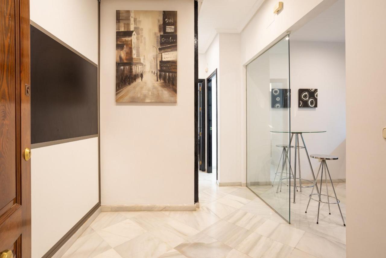 Urbe10 Cister 1 Bedroom Apartment Малага Экстерьер фото