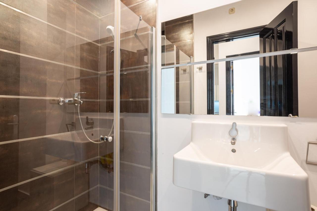 Urbe10 Cister 1 Bedroom Apartment Малага Экстерьер фото
